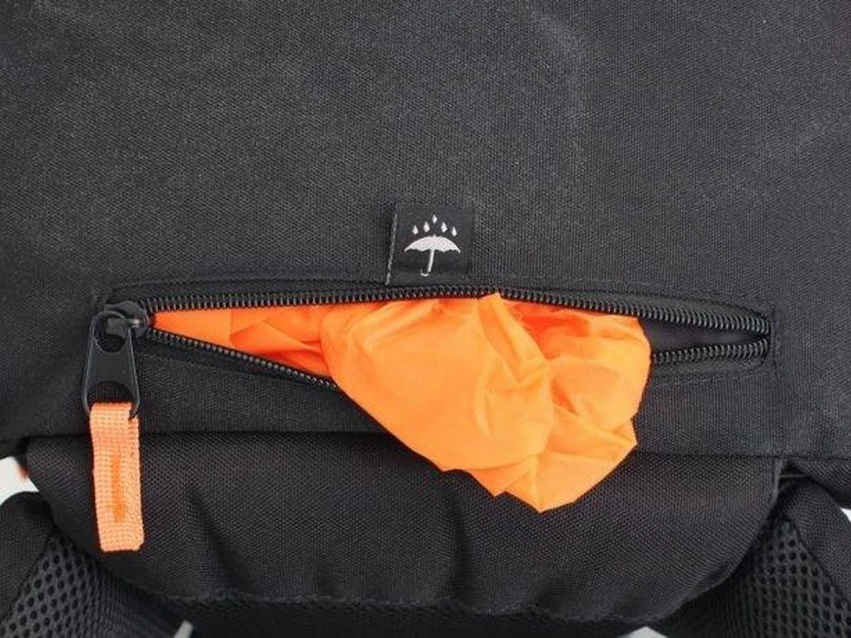 TravelSafe Escape 65 Liter Rucksack Mit Regenhülle 5 TravelSafe Escape 65 Liter Rucksack Mit Regenhülle - Image 5